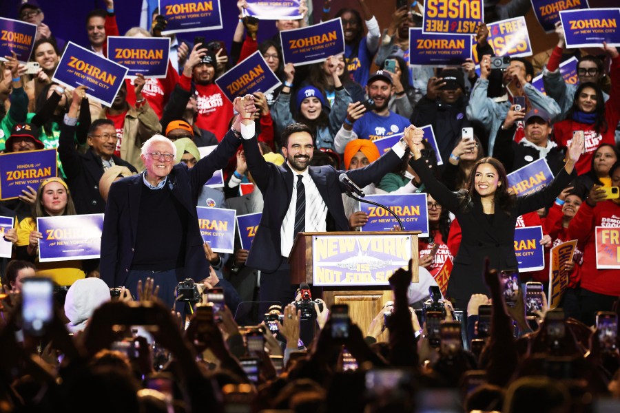 mamdani-rallies-voters-with-support-from-bernie-sanders-and-aoc