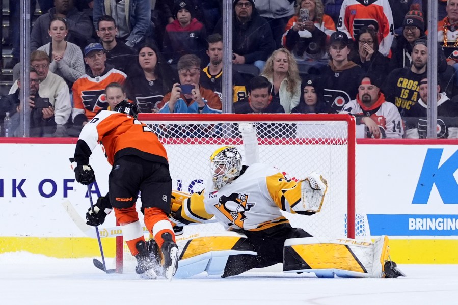 brink-shines-as-flyers-edge-penguins-in-shootout
