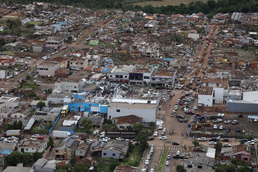 powerful-tornado-in-brazil-kills-6-people-and-injures-hundreds-more