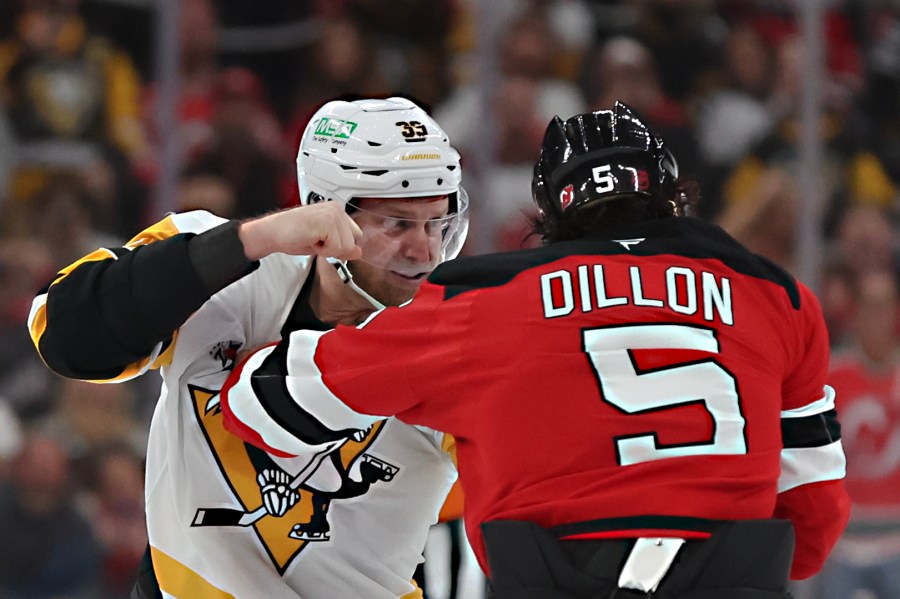 devils-down-penguins-in-shootout-for-division-lead