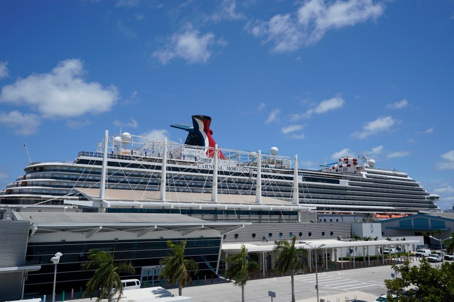 authorities-investigate-death-of-passenger-aboard-carnival-cruise-ship