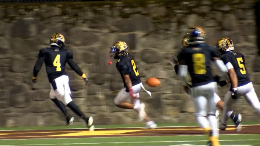 farrell-wins-fifth-consecutive-district-10-title