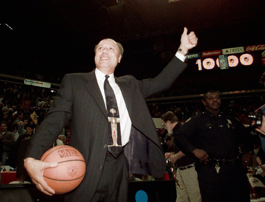 former-cleveland-cavaliers-head-coach,-player-dies