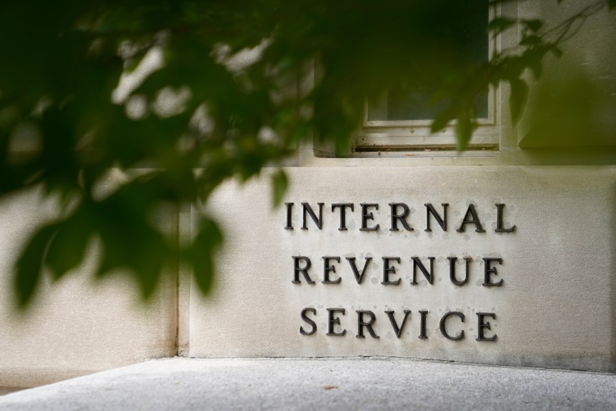 irs-boosts-contribution-limits-for-401(k)-retirement-plan-savers