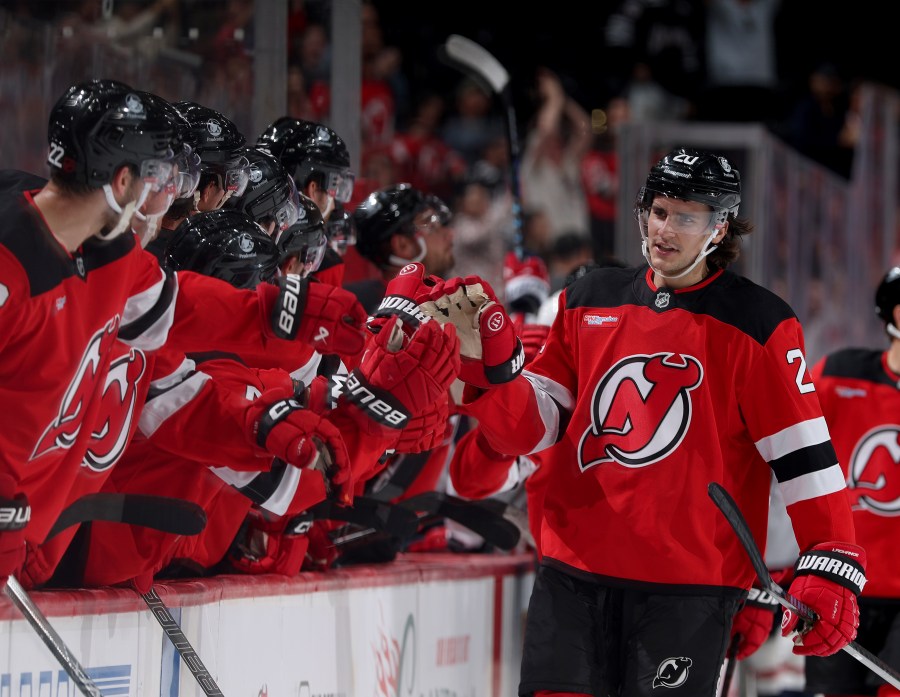 former-phantoms-captain-makes-nhl-debut