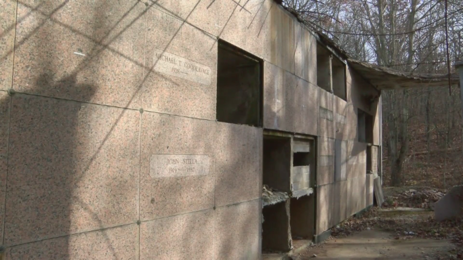 remains-taken-from-pennsylvania-cemetery,-police-investigating