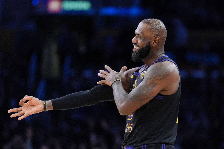 lebron-james-begins-his-record-23rd-nba-season-in-lakers’-win