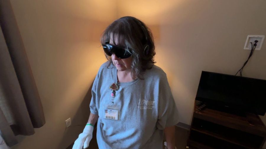 sensory-distortion-trains-staff-to-understand-dementia