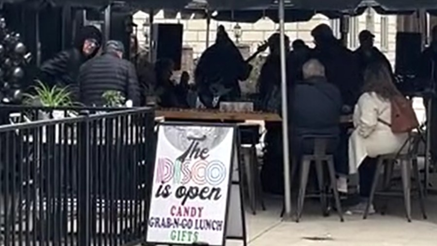 purple-cat-opens-new-downtown-store-featuring-art,-grab-and-go-lunches