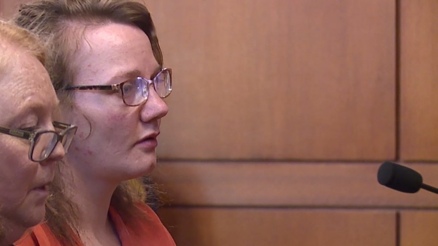 woman-accused-of-setting-house-fire-enters-plea