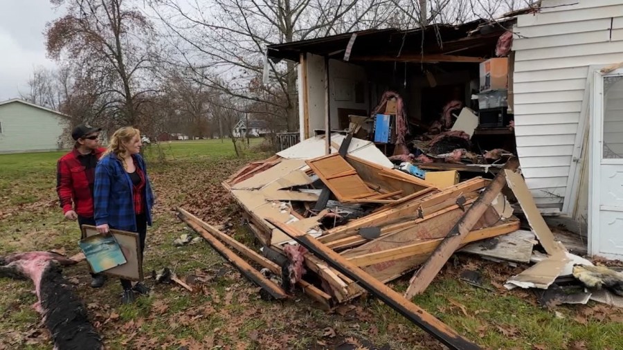 ‘there’s-nothing-left’:-family-struggling-after-fire-destroys-home