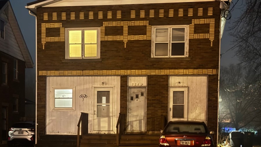 fire-damages-duplex-in-warren