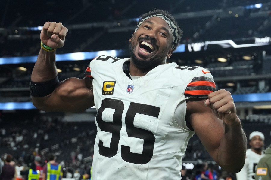 browns’-myles-garrett-picks-up-weekly-nfl-honor