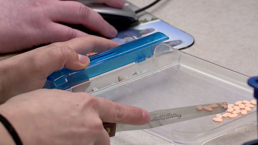 pharmacists-work-overtime-to-help-phoenix-house-residents