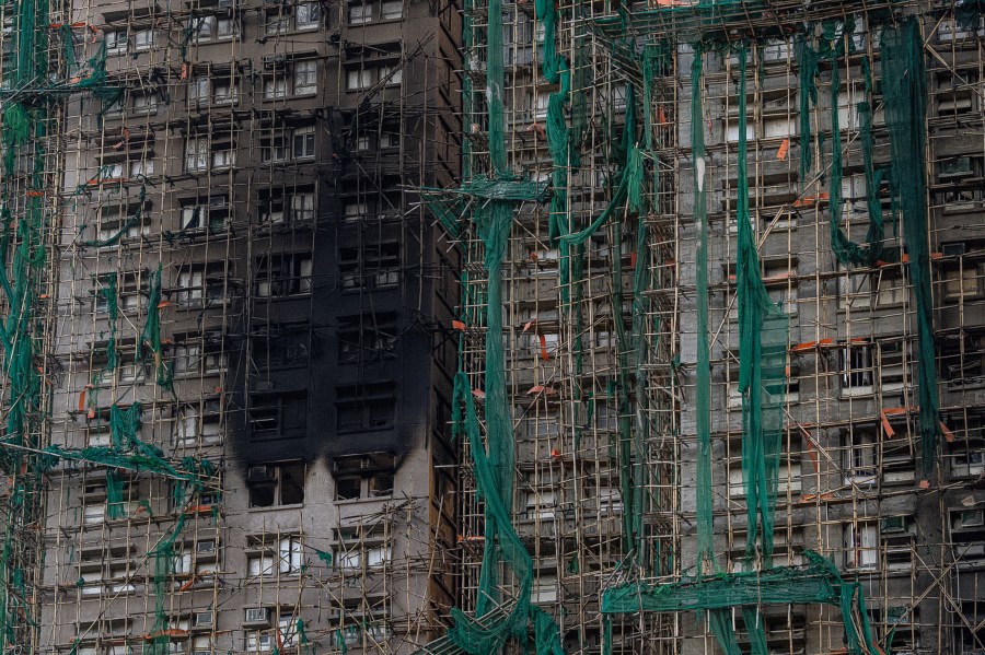 death-toll-rises-to-128-in-hong-kong-residential-fire-as-8-more-arrested-over-towers’-renovation