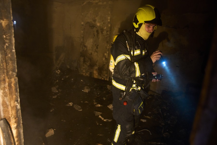 russian-attacks-kill-3-as-diplomatic-efforts-to-end-war-in-ukraine-gain-momentum