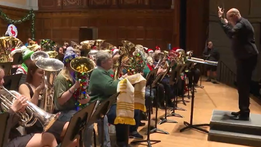 tubachristmas-blows-away-attendees-at-stambaugh-auditorium