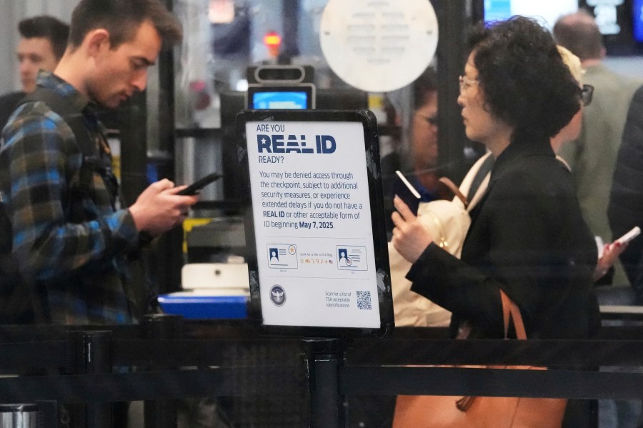 us-air-travelers-without-real-ids-will-be-charged-a-$45-fee