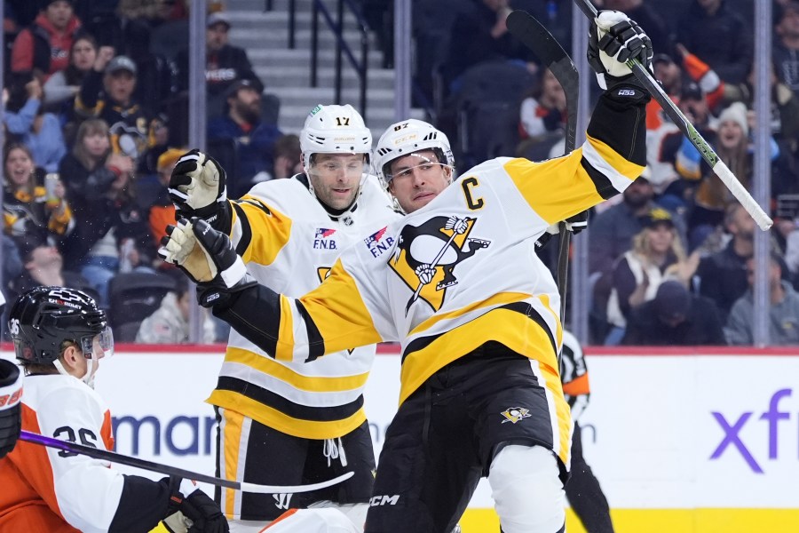 crosby-scores-twice-as-penguins-dominate-flyers-5-1