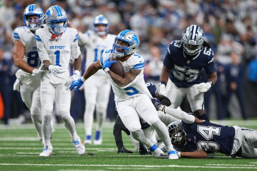 gibbs-rushes-for-3-tds,-lions-beat-cowboys