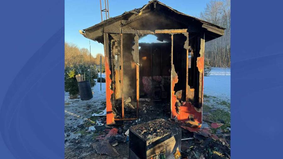 fire-at-christmas-tree-farm-in-trumbull-county