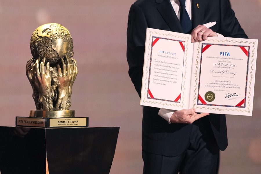 fifa-gives-trump-a-peace-prize-in-a-departure-from-its-traditional-focus-on-sport