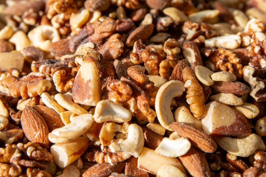 local-company-recalls-mixed-nuts-over-salmonella-concerns:-fda