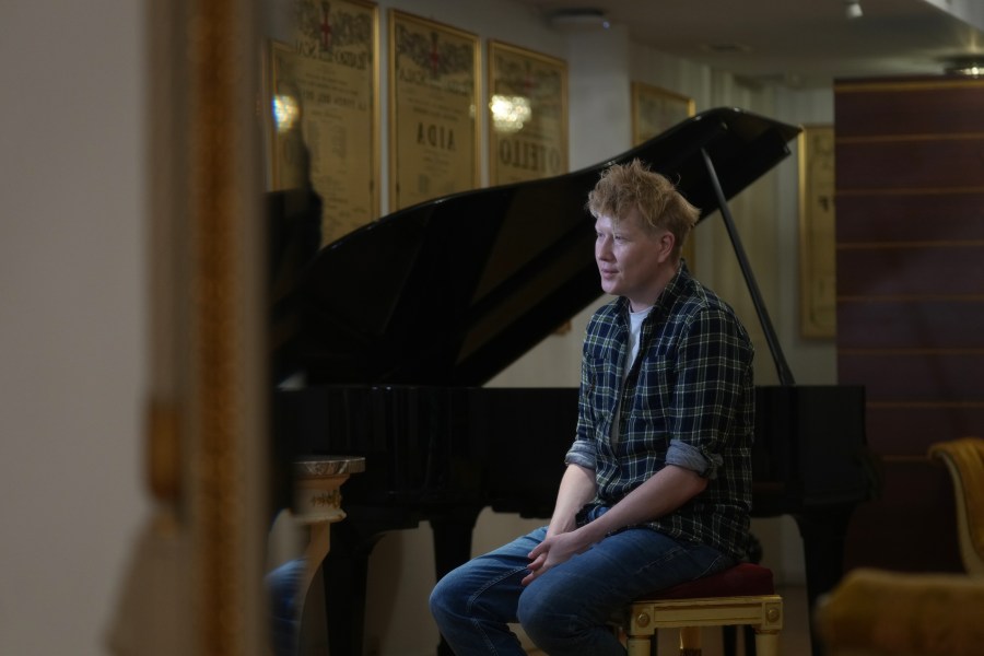 la-scala-gala-crowd-cheers-premiere-of-shostakovich’s-‘lady-macbeth’-once-censored-by-stalin