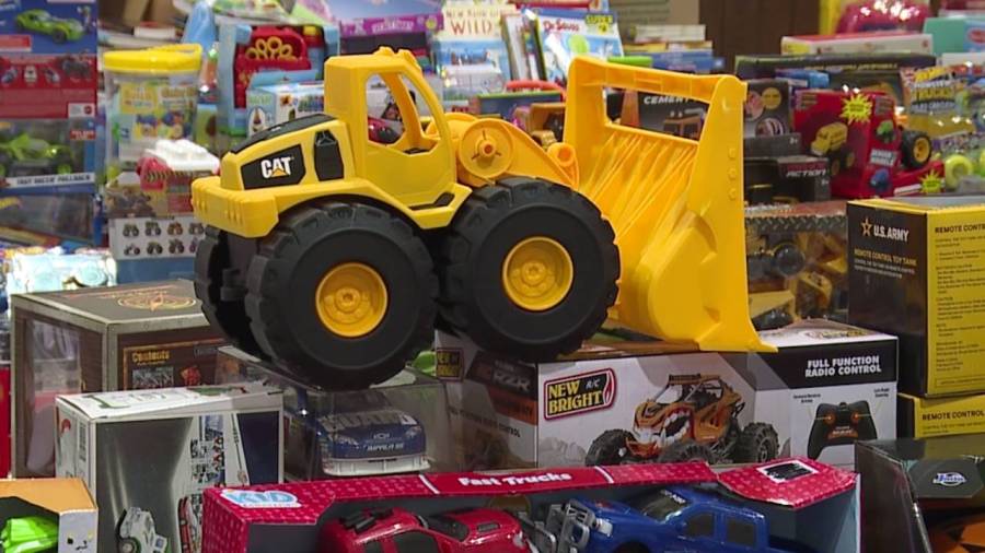 warren-family-mission-needs-help-with-toy-drive,-free-christmas-dinner