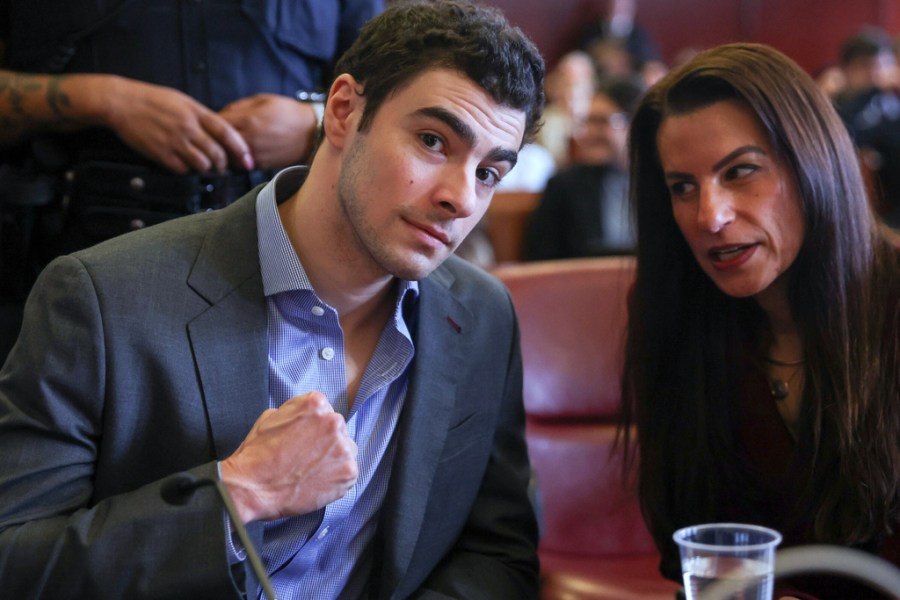 luigi-mangione-hearing:-police-say-bullets-found-wrapped-in-underwear-tied-him-to-ceo-killing