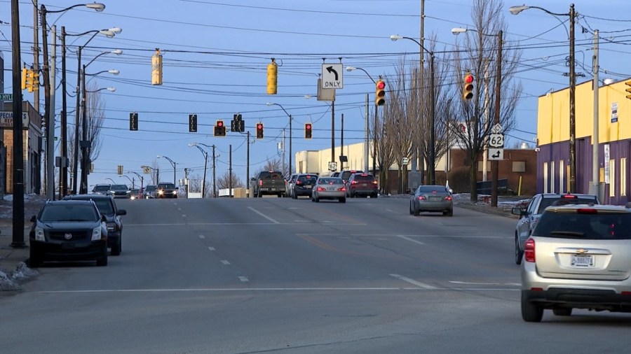 city-leaders-hear-from-residents-on-plan-to-overhaul-traffic-signals
