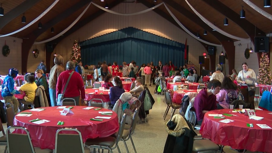 lions-club-hosts-annual-christmas-party