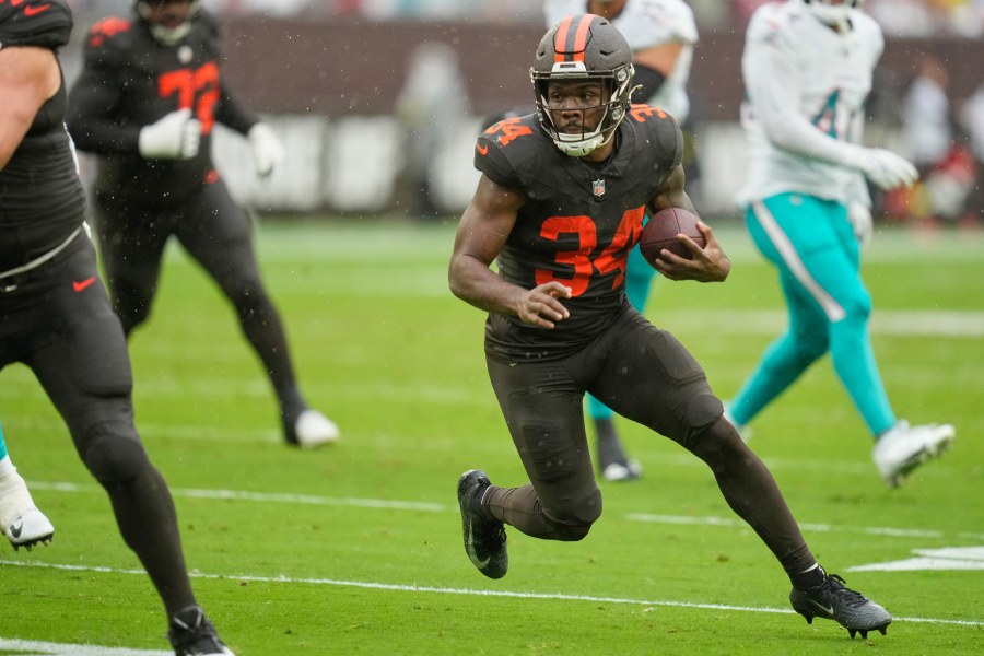browns-place-a-pair-of-veterans-on-injured-reserve