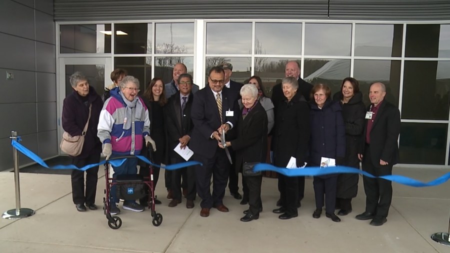 behavioral-health-hospital-cuts-ribbon-in-liberty,-expected-to-start-taking-patients-in-january