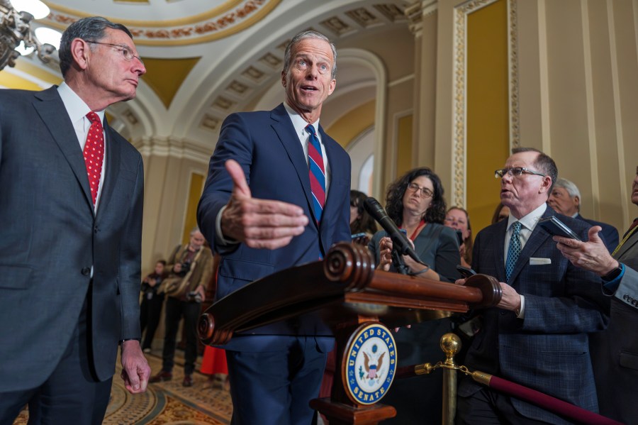 senate-heads-toward-dueling-partisan-votes-on-health-care,-with-each-likely-to-fail