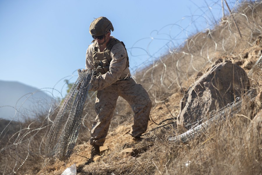 ‘historic’-concertina-wire-project-underway-along-southwest-border