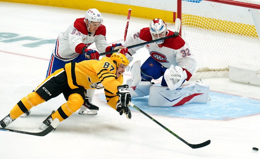 fowler-makes-33-saves-in-nhl-debut-as-canadiens-beat-penguins-4-2