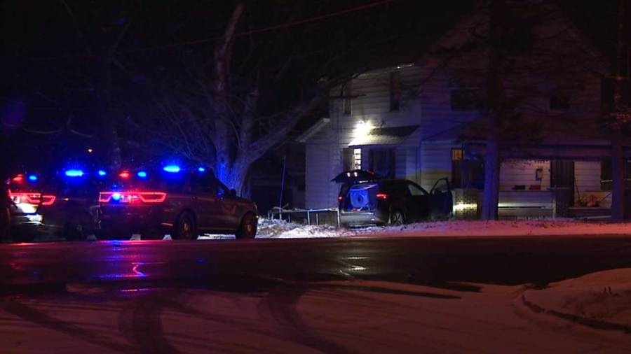 driver-taken-into-custody-after-youngstown-police-chase