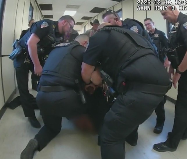 woman-attempts-to-kidnap-child-at-oklahoma-courthouse