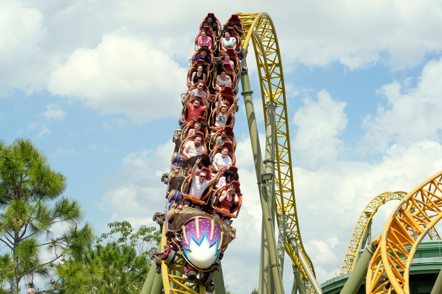 man’s-death-on-roller-coaster-at-universal-orlando-resort-ruled-accidental