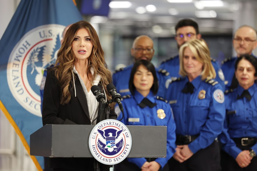 tsa-renews-push-to-end-collective-bargaining-agreement-for-airport-security-screeners