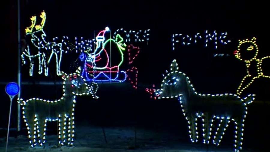 canfield-neighborhood-brings-back-tour-of-lights