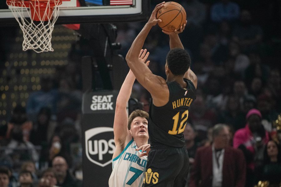 knueppel-scores-29-points-in-hornets’-ot-win-over-cavs