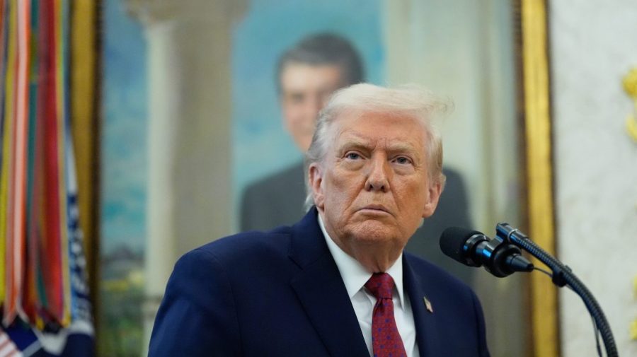 trump-blames-brown,-not-fbi,-for-delay-in-finding-shooting-suspect