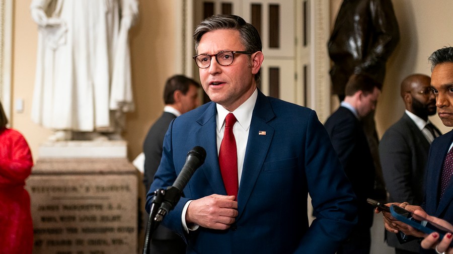 gop-senators-frustrated-over-speaker’s-handling-of-explosive-health-care-issue