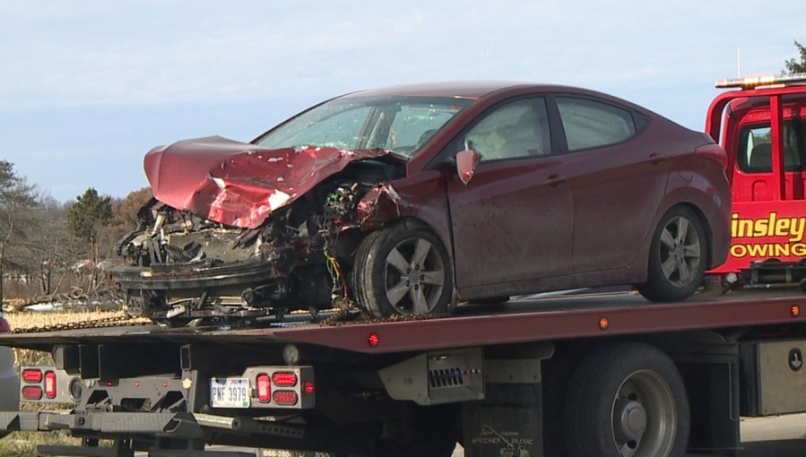 3-sent-to-hospital-in-3-vehicle-crash