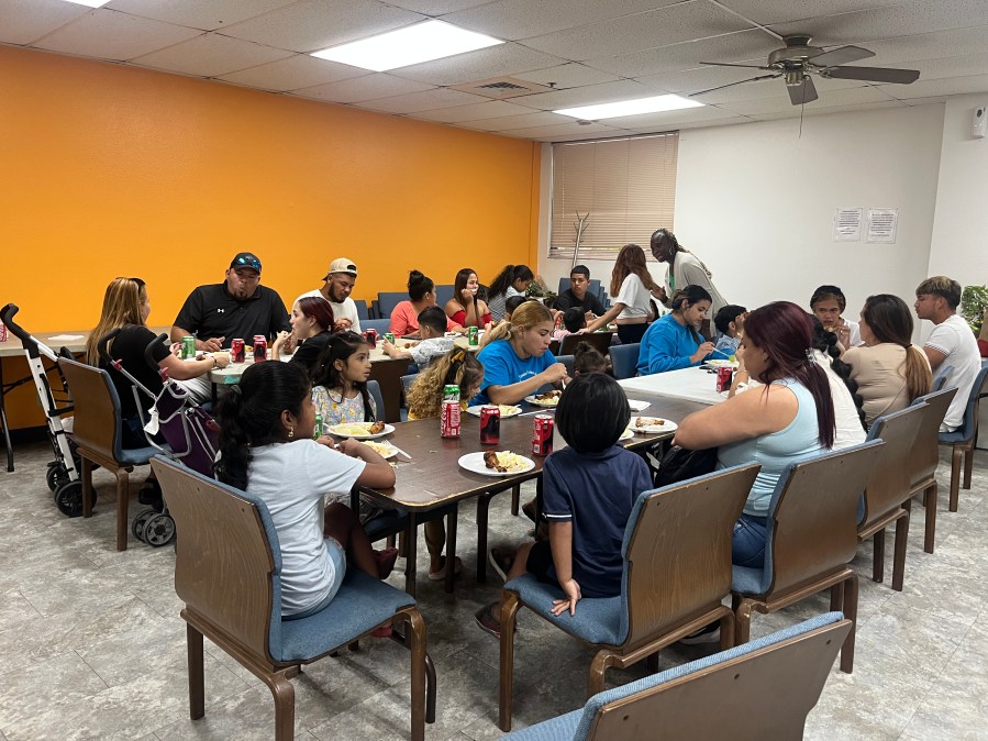 border-report-live:-members-of-san-antonio-church-on-edge-over-ice-arrests