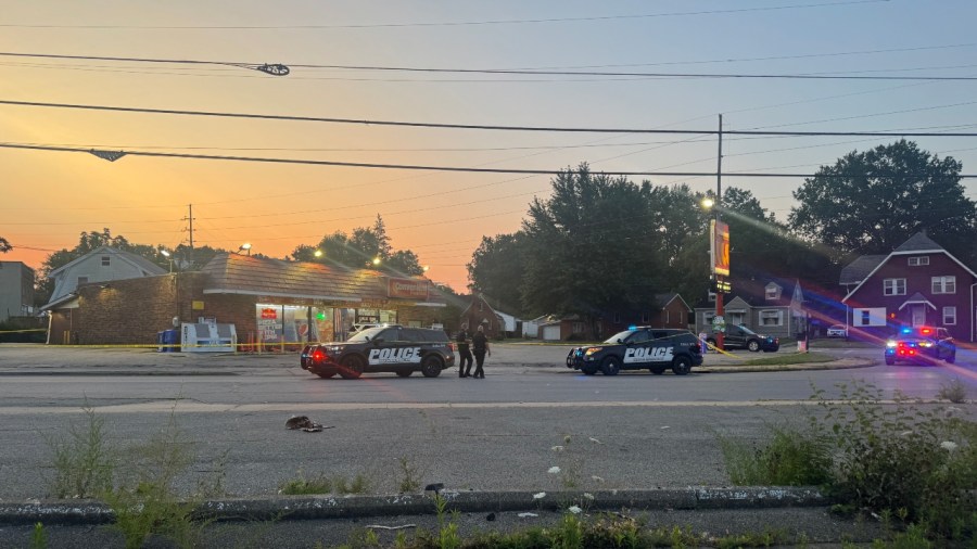 man-charged-with-federal-gun-offense-in-fatal-shooting-enters-plea