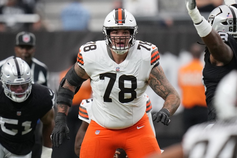 browns-place-veteran-lineman-on-injured-reserve