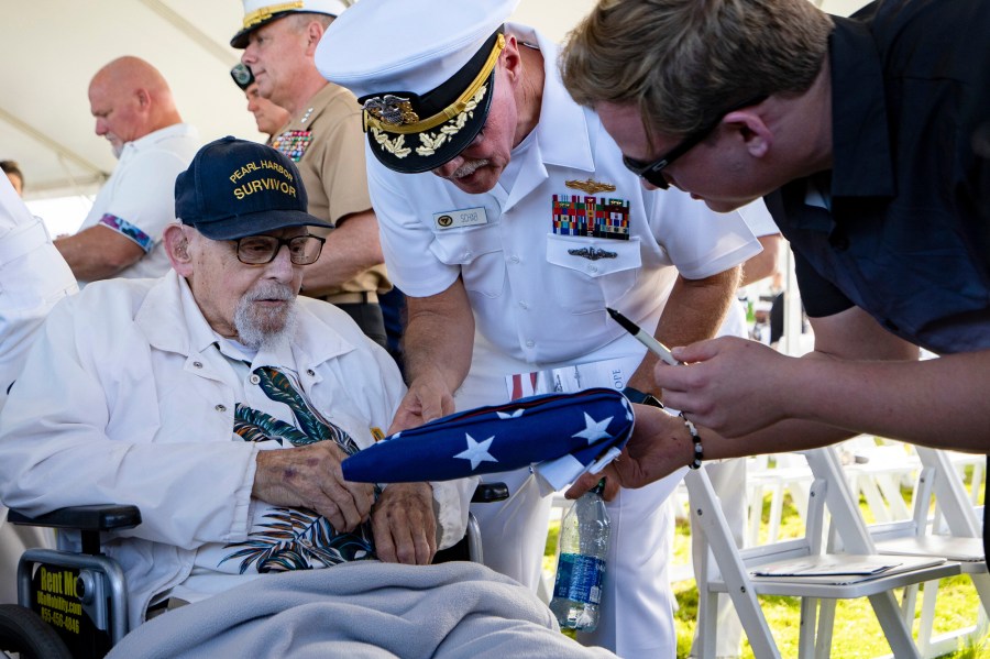 wwii-navy-veteran-ira-‘ike’-schab,-one-of-last-remaining-pearl-harbor-survivors,-dies-at-105